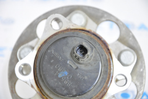 Rear left hub Toyota Camry v70 18-24 FWD