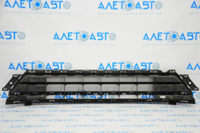 Lower grille of the front bumper of the VW Jetta 15-18 USA without parking sensors