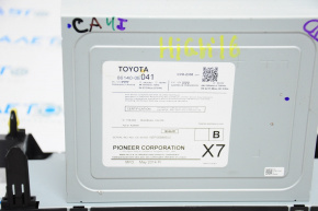 Toyota Highlander 14-16 small display radio tape recorder