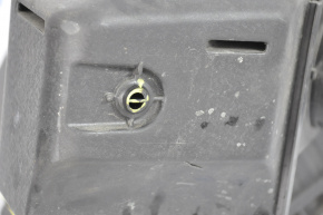 Air filter housing Hyundai Sonata 15-17 2.4 guide and fasteners broken