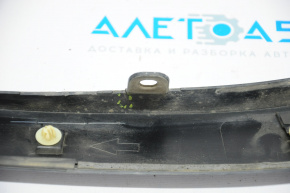 Front left wing arch trim Toyota Highlander 14-19 broken fasteners, crack