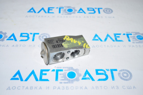 Toyota Rav4 13-18 Air Conditioner Heater Valve