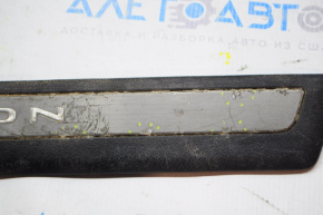 Door sill trim front right outer Toyota Avalon 13-18 chrome, scratches, chrome peeling