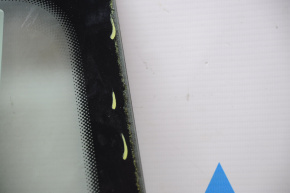 Windshield VW Jetta 11-16 USA air on edges, sand, scratch
