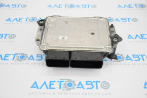ECU block engine computer Ford Focus mk3 11-18 2.0 is dented, fasteners do not unscrew