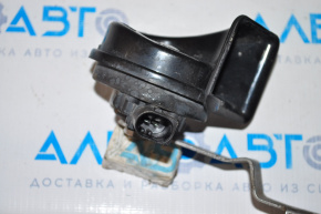 Low signal VW Passat b8 16-19 USA with bracket