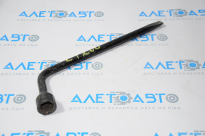 Lexus CT200h 11-12 wheel spanner