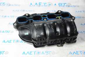 Intake manifold Chevrolet Volt 16 - broken guide