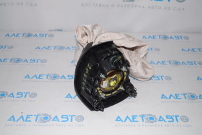 Airbag in the steering wheel driver's Nissan Maxima A36 16-18 pre-rest, shot