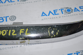 Molding front bumper left Chrysler 300 12-14 prerest chrome, broken fastener, chrome is worn out
