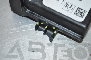 PARK ASSIST CONTROL Chevrolet Volt 11-15 breakage of the fastener