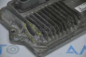 Honda Accord 13-13 engine computer ECU block dented, no fragment
