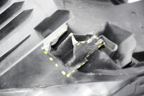 Mercedes W221 07-09 right front headlight, bare bi-xenon, broken mounts, chipped, missing cover