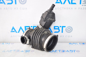 Air duct for manifold Nissan Maxima A36 16-18