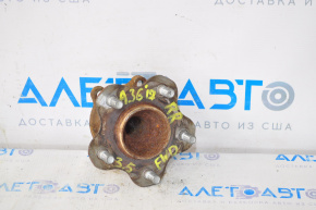 Rear right hub Nissan Maxima A36 16- FWD