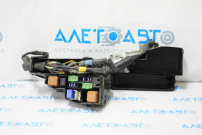 Nissan Maxima A36 16-17 rear underhood fuse box, broken fastener