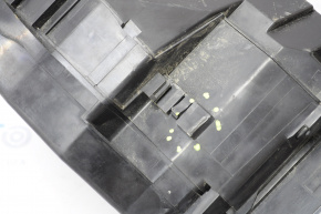 Nissan Maxima A36 16-17 rear underhood fuse box, broken fastener