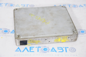 Block ECU engine computer Toyota Prius 20 04-06
