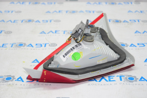 Inner taillight trunk lid left Ford Fiesta 14-19 rest 4d corner broken