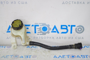 Ford Fiesta 11-19 Master cylinder reservoir