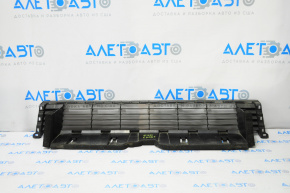 Lower grille of the front bumper of the Toyota Prius V 12-14 pre-restyling