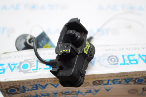 Fuel filler flap lock VW Passat b8 16-19 USA broken edge