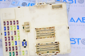 Fuse box under the dashboard Hyundai Sonata 11-12 hybrid