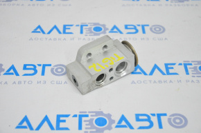 VW Tiguan 09-17 Air Conditioner Heater Valve