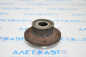 Rear left hub VW Tiguan 09-17 FWD