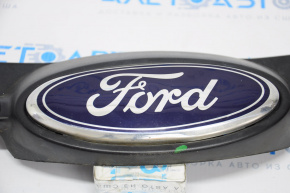 Radiator grill grill Ford Focus mk3 11-14 prerest usa with emblem mat, dented emblem