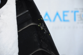 Right arch trim Nissan Leaf 13-17 black, broken fastener, scratches, without plug