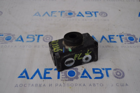 Radiator support lower left Fiat 500L 14- 1.4T rubber + metal