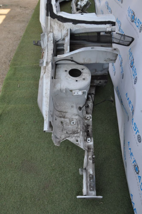 Quarter front right Jeep Patriot 11-17 white