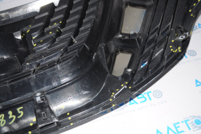 Radiator grill with badge Nissan Murano z52 15-18 prerest, cracks, crepe