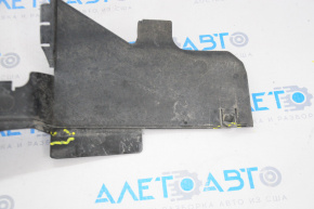 Right radiator deflector Nissan Pathfinder 13-16 cracked, no fastening