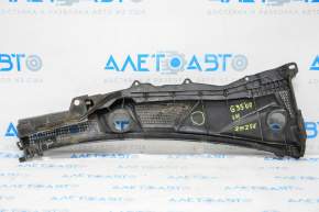 Windscreen wiper grille plastic left Infiniti G25 G35 G37 4d 06-13 crack in fastener