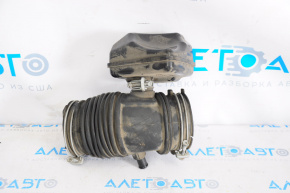 Air duct with resonator Lexus ES350 13-18