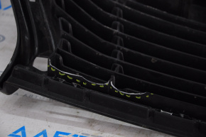Radiator grill grill Lexus ES300h ES350 13-15 prerest broken fasteners, cracks