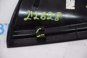 Plug triangle wing rear right Honda HR-V 16-22 crack in fastening