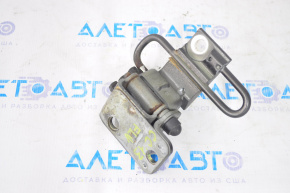 Lower front left door hinge VW CC 08-17