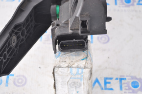 VW CC 08-17 gas pedal broken mount