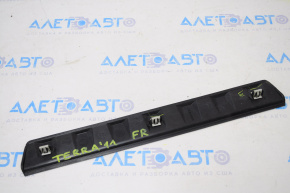 Door sill trim front right GMC Terrain 10-17