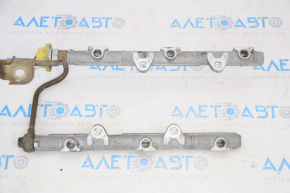 Fuel Rail Assembly Lexus RX300 RX330 RX400h 04-09