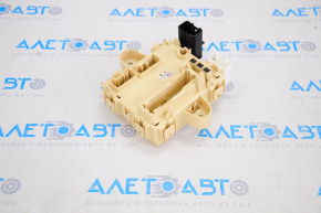 Lexus RX400h 04-09 Trunk Fuse Box