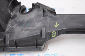 Deflector right Toyota Highlander 08-10 hybrid broken fastener