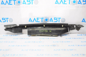 Right hood-fender seal for Toyota Highlander 2010