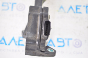 08-13 Toyota Highlander gas pedal