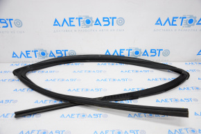 Rear right window seal for Toyota Sienna 11-20