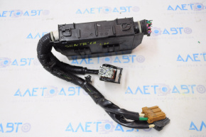 Fuse box underhood left Nissan Sentra 13-19