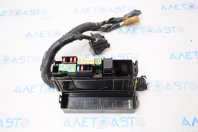 Fuse box underhood left Nissan Sentra 13-19